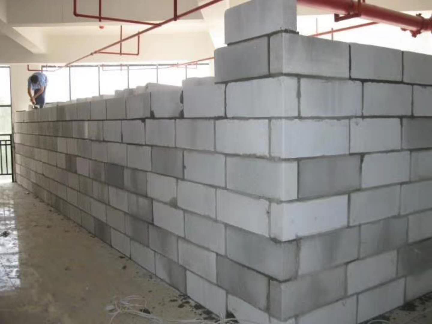 漳浦蒸压加气混凝土砌块承重墙静力和抗震性能的研究